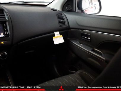 New 2025 Mitsubishi Outlander Sport ES