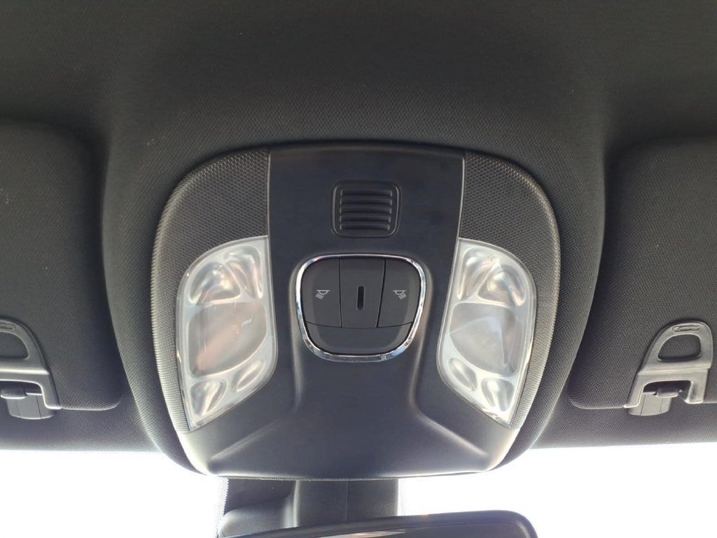 Used 2025 Jeep Compass Limited AWD/4WD image 25