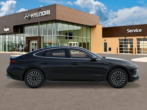New 2026 Hyundai Sonata Limited image 7