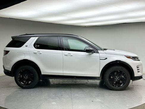New 2026 Land Rover Discovery Sport Landmark AWD/4WD image 12