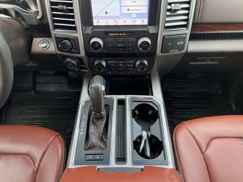 Used 2019 Ford F150 King Ranch w/ Equipment Group 601A Luxury AWD/4WD image 11
