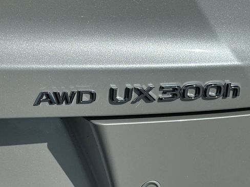 New 2025 Lexus UX 300h AWD image 32