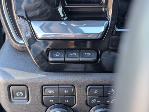 Used 2023 Chevrolet Silverado 1500 High Country w/ High Country Premium Package image 32