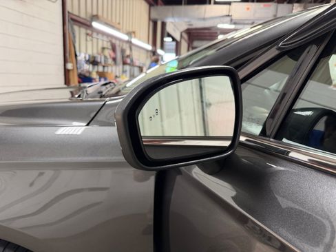 Used 2020 Ford Fusion SE FWD image 32