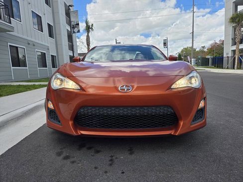 Used 2013 Scion FR-S image 2