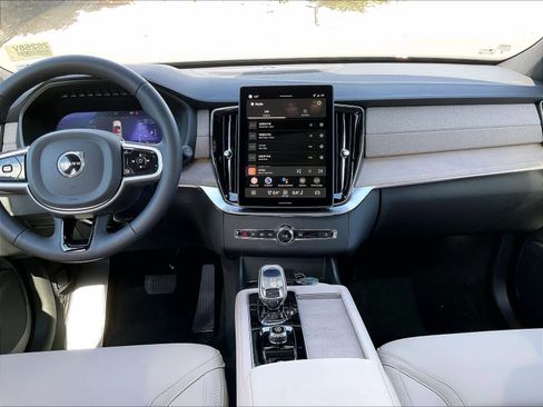 New 2026 Volvo XC90 B5 Plus w/ Protection Package image 9