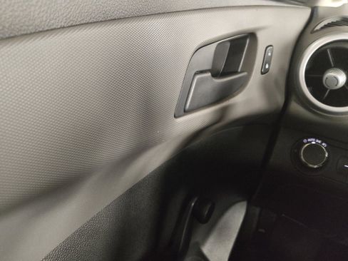 Used 2017 Chevrolet Sonic LT image 27