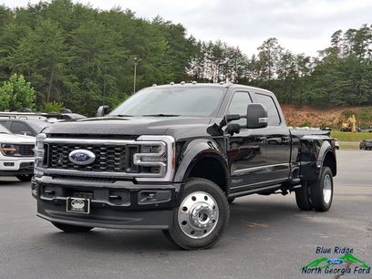 New 2025 Ford F450 Platinum w/ FX4 Off-Road Package