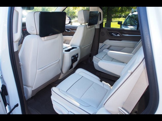 Used 2021 GMC Yukon Denali w/ Denali Ultimate Package AWD/4WD image 25
