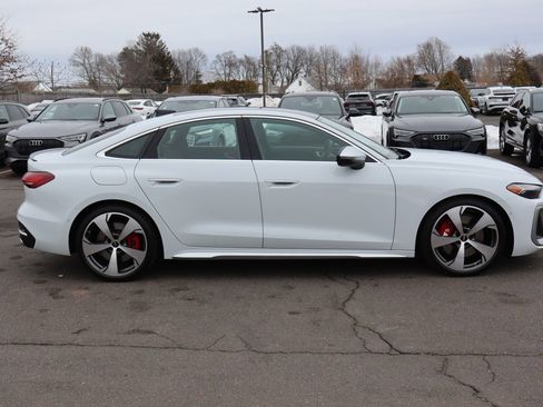 Used 2025 Audi S5 Premium Plus w/ Premium Plus Package image 4