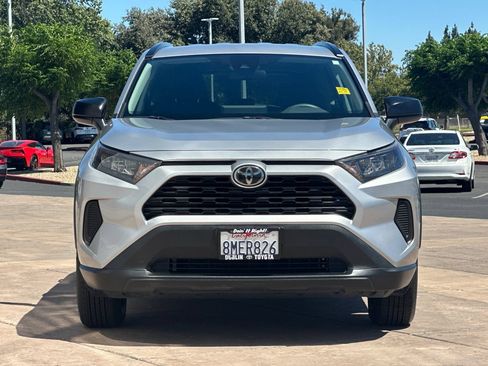 Certified 2019 Toyota RAV4 LE w/ Carpet Mat Package FWD image 11