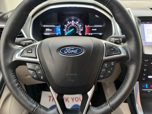 Used 2019 Ford Edge Titanium w/ Equipment Group 301A FWD image 18