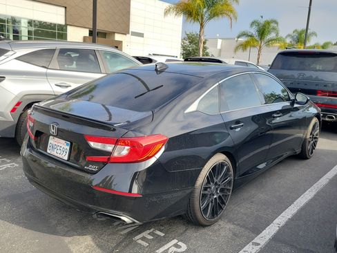 Used 2020 Honda Accord Sport image 4