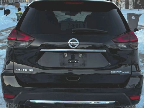 Used 2019 Nissan Rogue S w/ Special Edition Package image 4