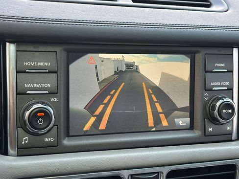 Used 2011 Land Rover Range Rover Autobiography AWD/4WD image 25