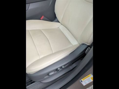 Used 2022 Cadillac XT6 Premium Luxury w/ Technology Package AWD/4WD image 30