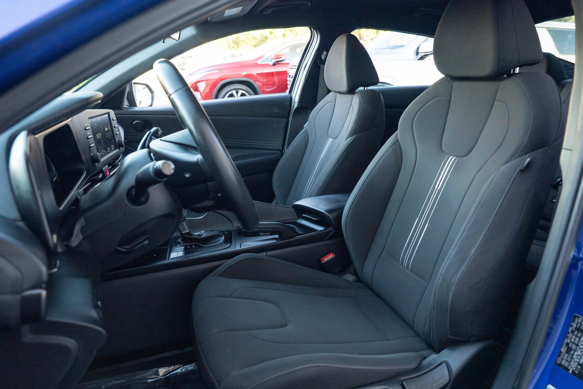 Used 2025 Hyundai Elantra Sport w/ Cargo Package FWD image 16