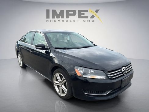 Used 2014 Volkswagen Passat 1.8T SE FWD image 7