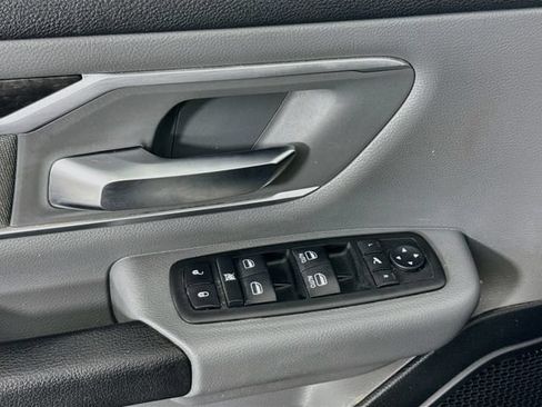 Used 2020 RAM 1500 Big Horn AWD/4WD image 18