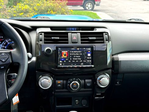 Used 2019 Toyota 4Runner TRD Pro AWD/4WD image 28