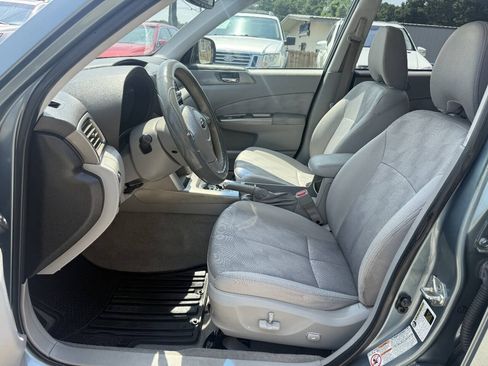 Used 2010 Subaru Forester 2.5X Premium w/ Popular Equipment Group 5B AWD/4WD image 11