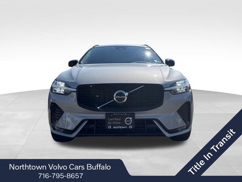 Used 2024 Volvo XC60 B5 Plus w/ Climate Package AWD/4WD image 5