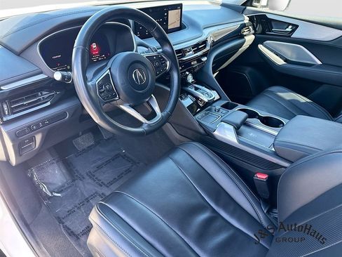 Used 2023 Acura MDX SH-AWD w/ Technology Package image 9