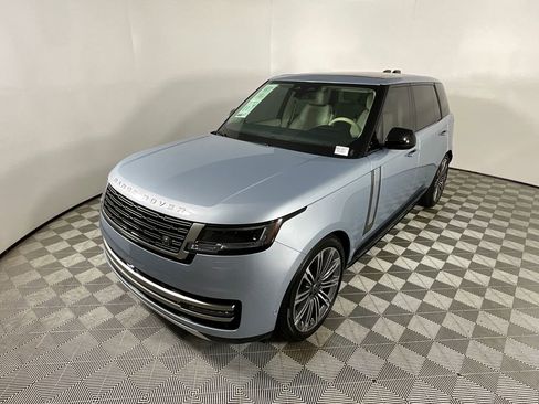 Certified 2024 Land Rover Range Rover Long Wheelbase SE image 9