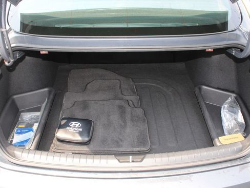 Used 2022 Hyundai Sonata SEL Plus w/ Preferred Accessory Package FWD image 34