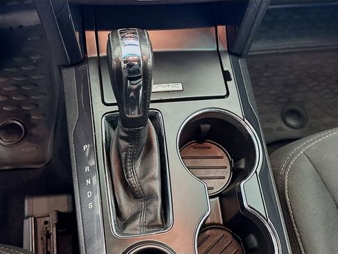 Used 2017 Ford Explorer XLT w/ Equipment Group 201A image 23