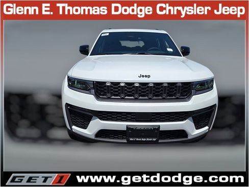 New 2026 Jeep Grand Cherokee L Limited w/ Limited Altitude Package AWD/4WD image 2
