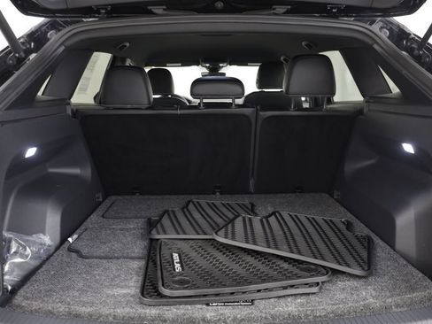 Certified 2024 Volkswagen Atlas Cross Sport SE AWD/4WD image 16