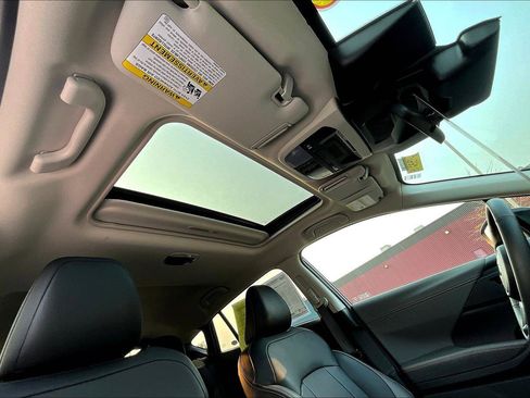 Used 2024 Subaru Crosstrek 2.5i Limited image 17