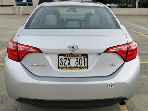 Used 2017 Toyota Corolla LE image 5