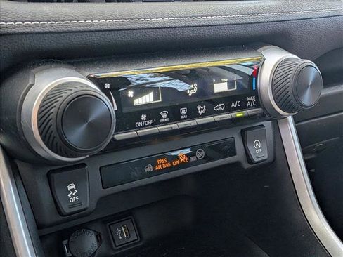 Used 2024 Toyota RAV4 LE image 8