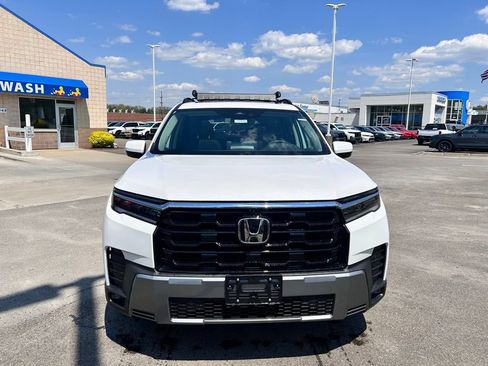 New 2026 Honda Pilot Touring image 6