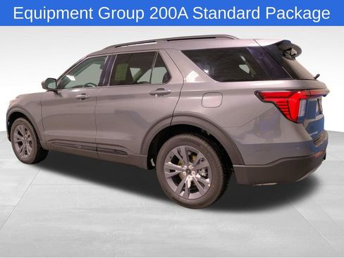 New 2026 Ford Explorer Active image 4