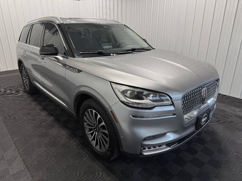 Used 2020 Lincoln Aviator Reserve w/ Equipment Group 201A AWD/4WD image 2