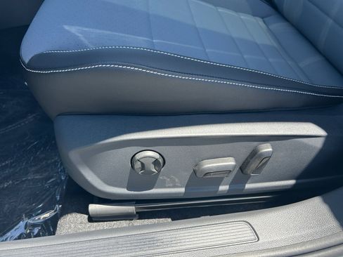 New 2026 Volkswagen Jetta SE FWD image 14