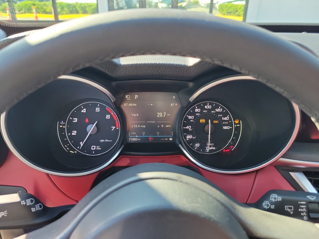 Used 2019 Alfa Romeo Stelvio Ti AWD/4WD image 30