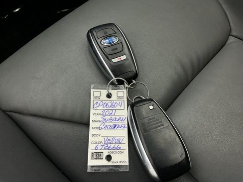 Used 2021 Subaru Crosstrek 2.5i Sport w/ Moonroof Package AWD/4WD image 40