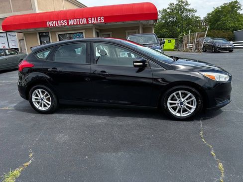 Used 2017 Ford Focus SE FWD image 8