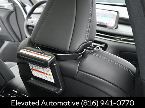 Certified 2026 INFINITI QX60 Luxe w/ Family Package AWD/4WD image 18