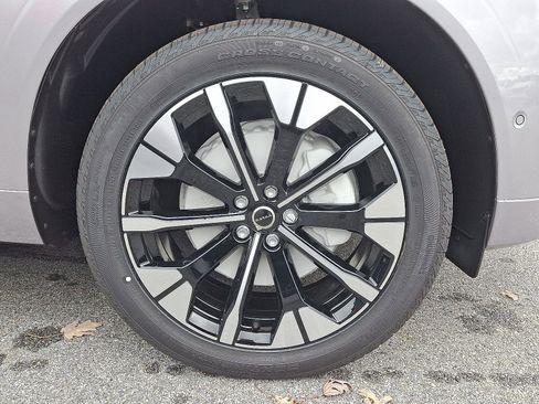 New 2026 Volvo XC60 B5 Plus w/ Protection Package Premier AWD/4WD image 5