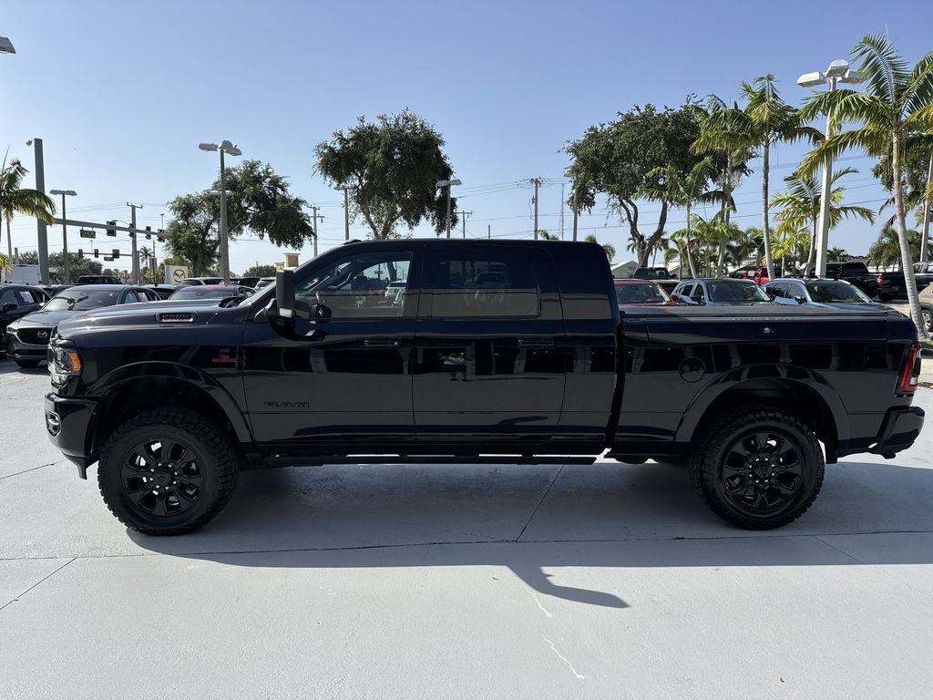 Used 2022 RAM 2500 Limited AWD/4WD image 11