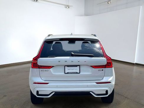 Used 2023 Volvo XC60 B5 Plus w/ Protection Package Premier AWD/4WD image 5
