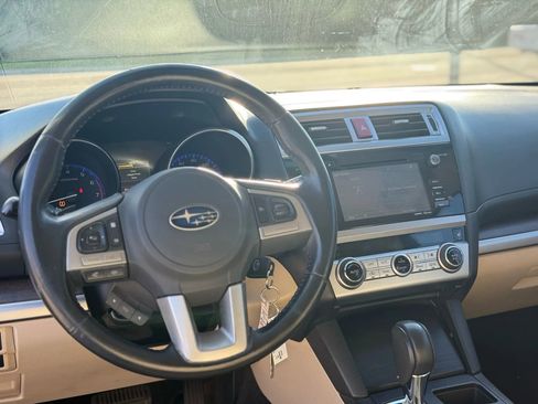 Used 2015 Subaru Outback 2.5i Limited w/ Popular Package #4 image 10