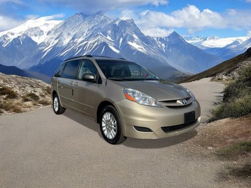 Used 2007 Toyota Sienna LE image 7