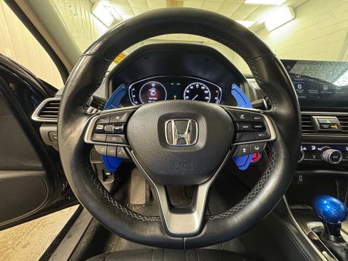 Used 2018 Honda Accord Touring image 37