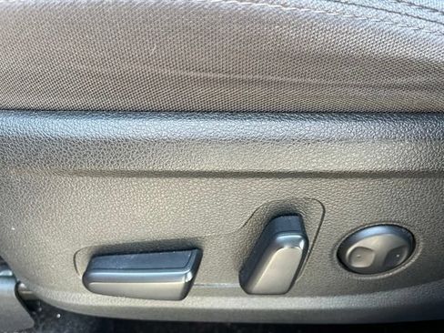 Used 2023 Hyundai Santa Fe SEL FWD image 11